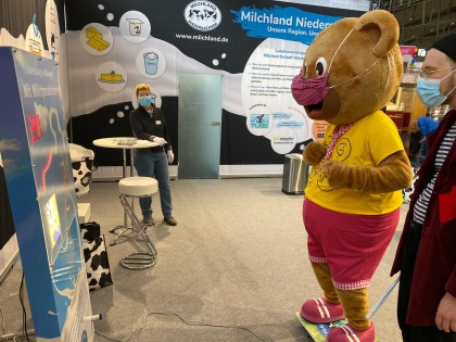 Infalino auf dem infa-Messestand von Milchland Niedersachsen
