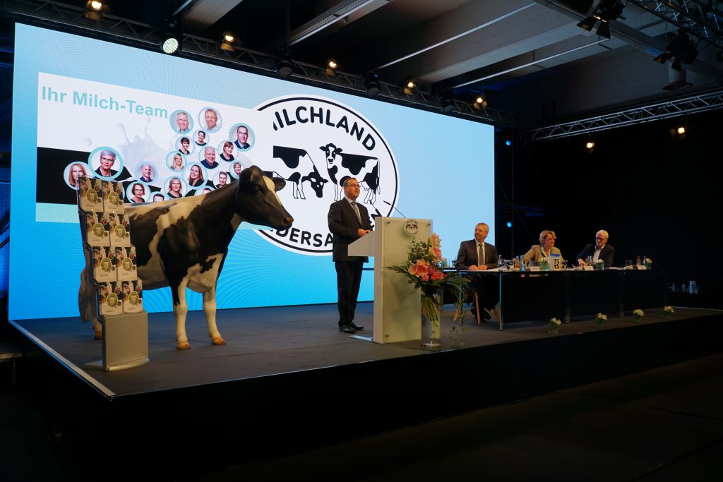 Frank Feuerriegel und Referenten auf der LVN-Mitgliederversammlung