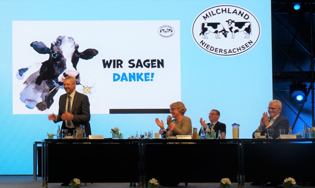 Jan Heusmann, Barbara Otte-Kinast, Frank Feuerriegel und Albert Schulte to Brinke auf der LVN-Mitgliederversammlung