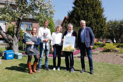 Hofschildübergabe bei Familie Konersmann