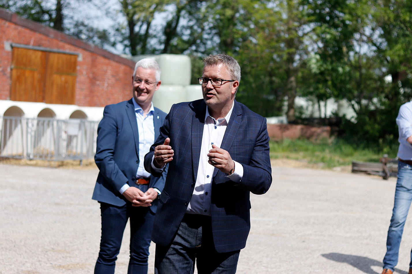 Hofschildübergabe bei Familie Wessels