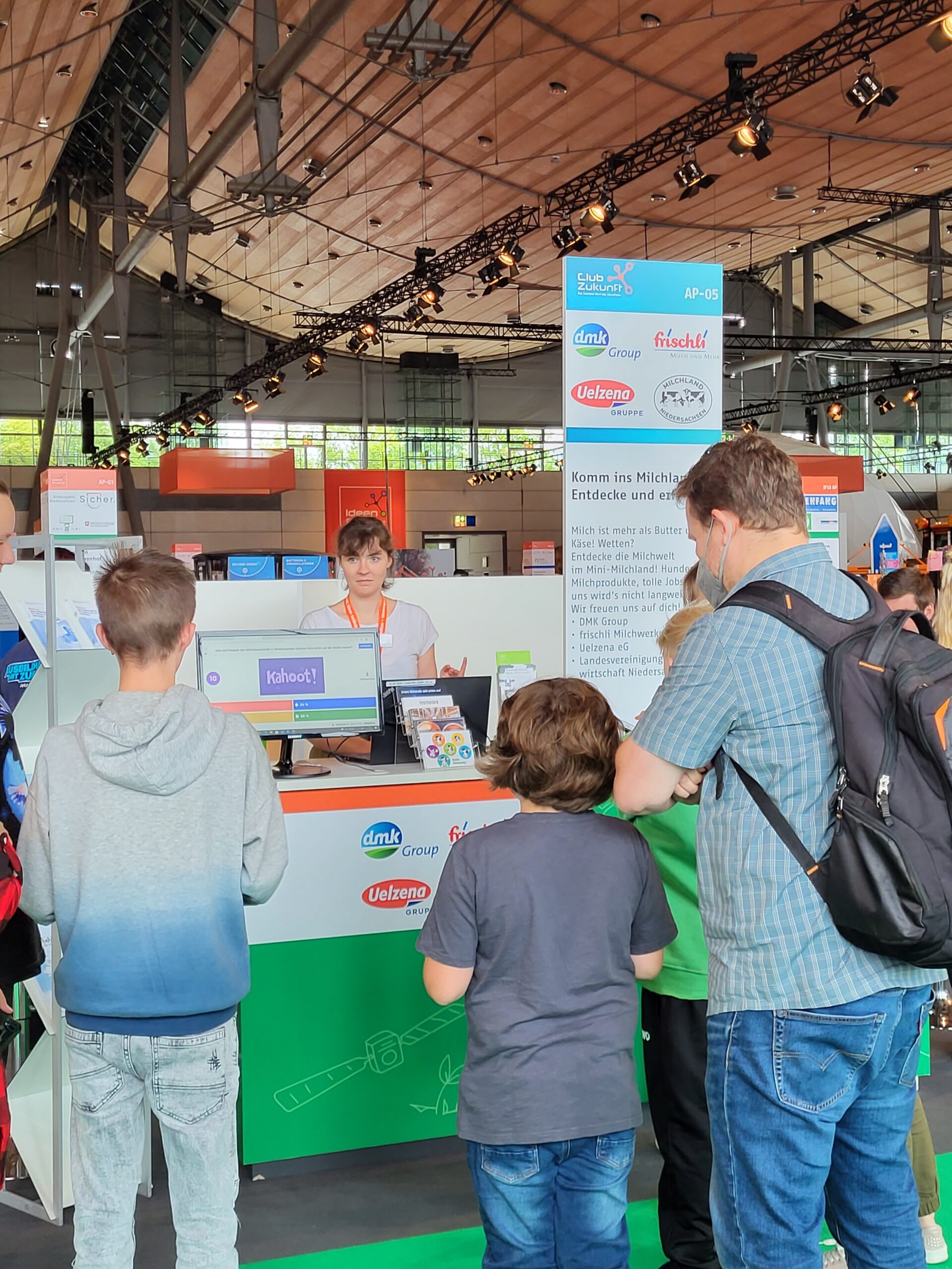 Schüler quizzen zu milchwirtschaftlichen Themen