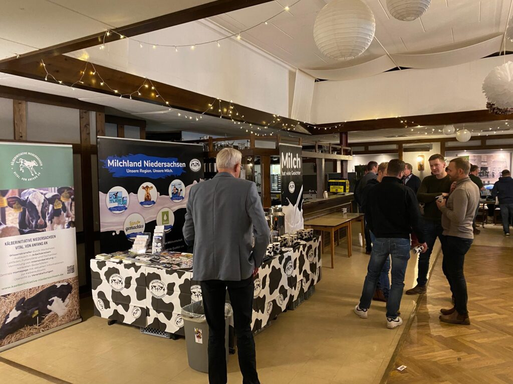Milchbar der LVN beim Milcherzeugerforum, einer von zweil milchwirtschaftlichen Fachveranstaltungen