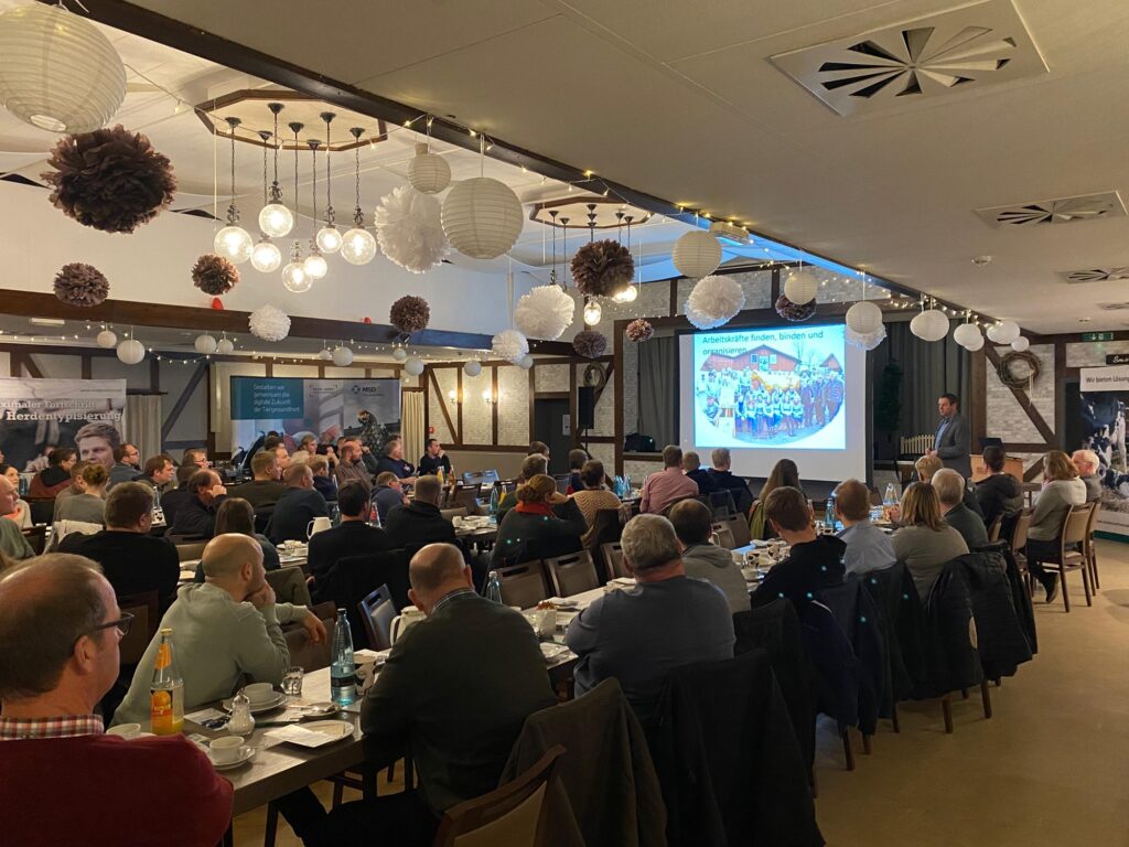 Vortrag von Ulrich Westrup beim Milcherzeugerforum 2023_ Fachveranstaltungen