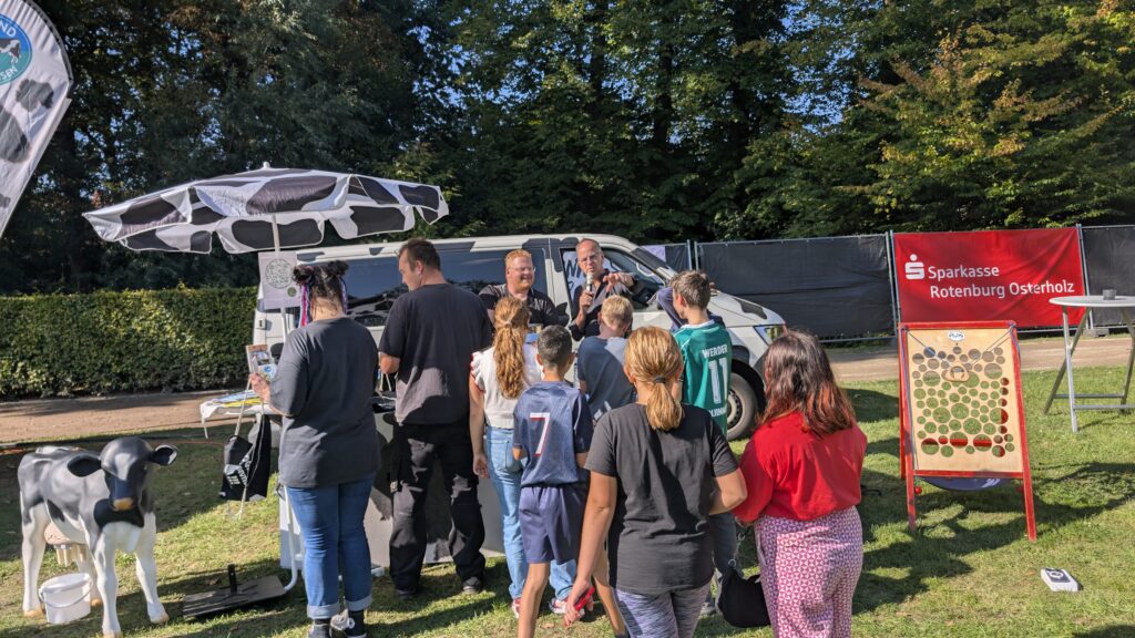 LVN mit Pop-up-Milchbar beim Stadt(park)fest in Zeven
