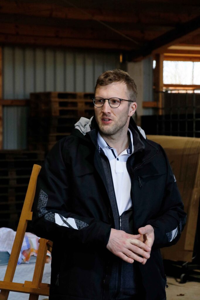 Hofschildübergabe Möller_Milchlandpreis 2025