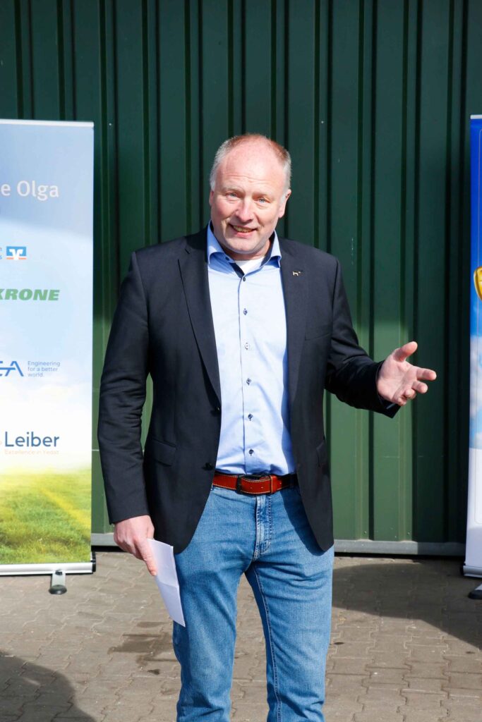 Hofschildübergabe Pohlabeln_Milchlandpreis 2025