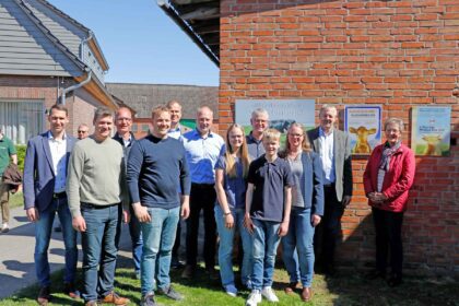 Hofschildübergabe bei Familie Rehbock