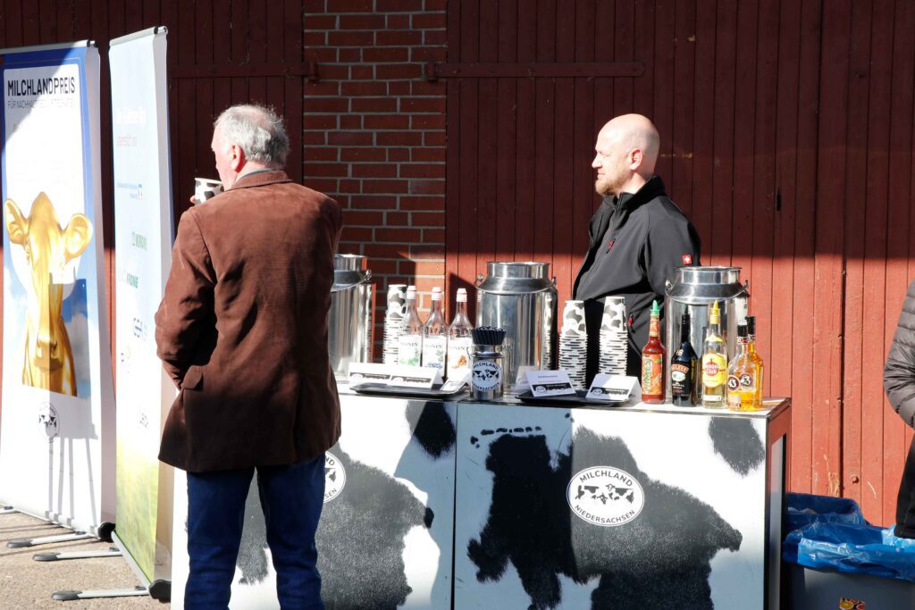 Hofschildübergabe bei Familie Dehning