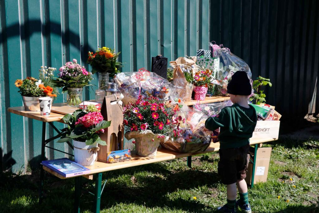 Hofschildübergabe bei Familie Lilienthal_Milchlandpreis 2025